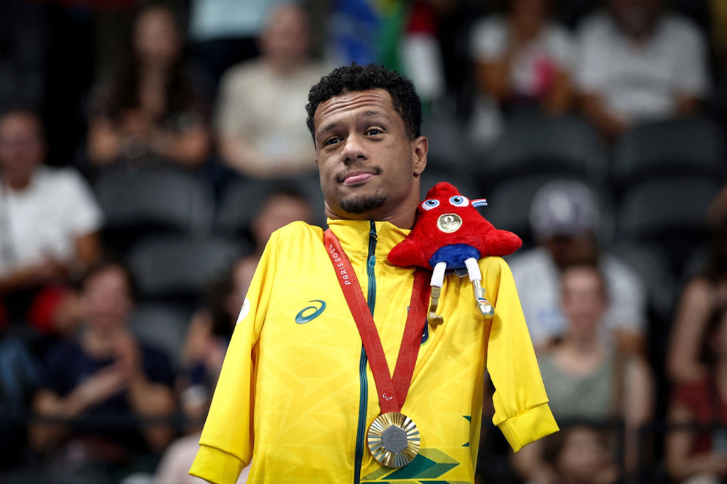 Imagem FRANCK FIFE / AFP (2/9/2024) - Gabriel Araújo conquista terceiro ouro na Paralimpíada de Paris 2024 e Brasil chega a 41 medalhas