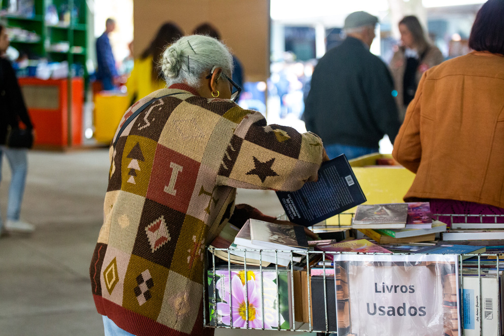 📚 Feira do Livro: Confira a programação desta terça-feira na Praça Saldanha Marinho