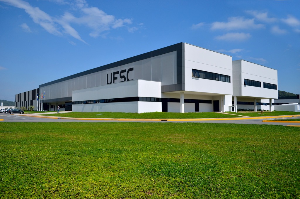 UFSC Joinville conquista primeiro lugar em competição nacional de embarcações em miniatura