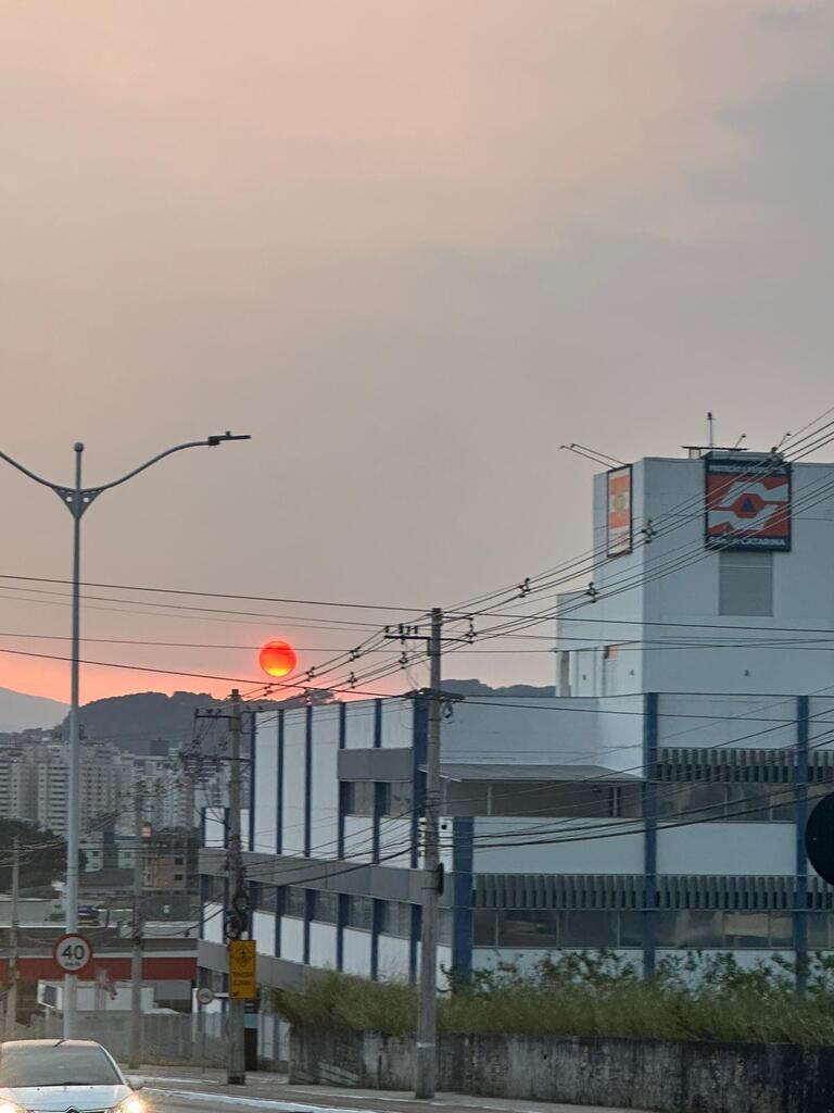 Fumaça das queimadas na Amazônia e Brasil Central voltam a impactar SC