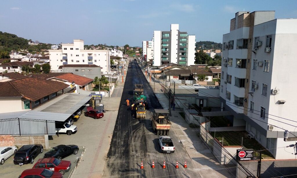 Rua Nacar terá trecho pavimentado nesta terça-feira