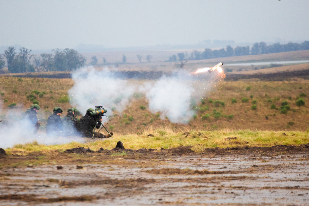 Míssil israelense é lançado pela primeira vez pelo Exército brasileiro em demonstração de tiro em cidade da região