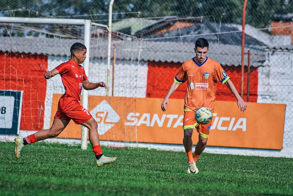 Foto: Inácio Gonçalves Boelter (PRS) - Time de laranja que jogará o Gauchão Sub-20 A2 venceu jogo-treino contra sub-17 do Inter-SM, na terça-feira (3)