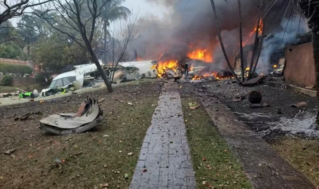 título imagem Cenipa divulga relatório sobre queda do avião da VoePass