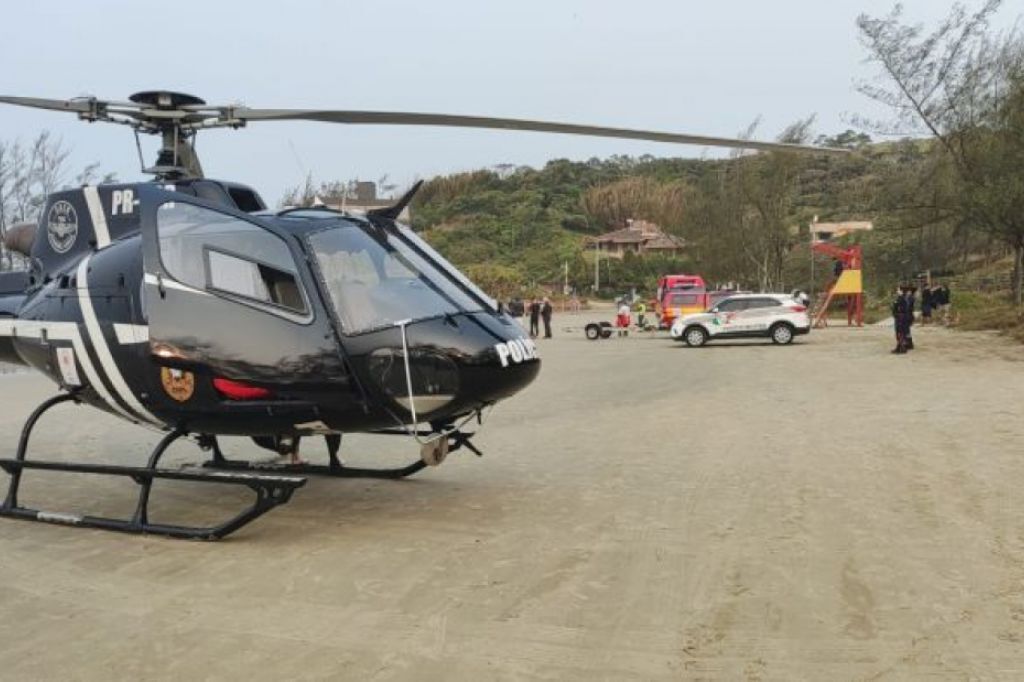 Menino de 8 anos continua desaparecido após se afogar em praia de Garopaba