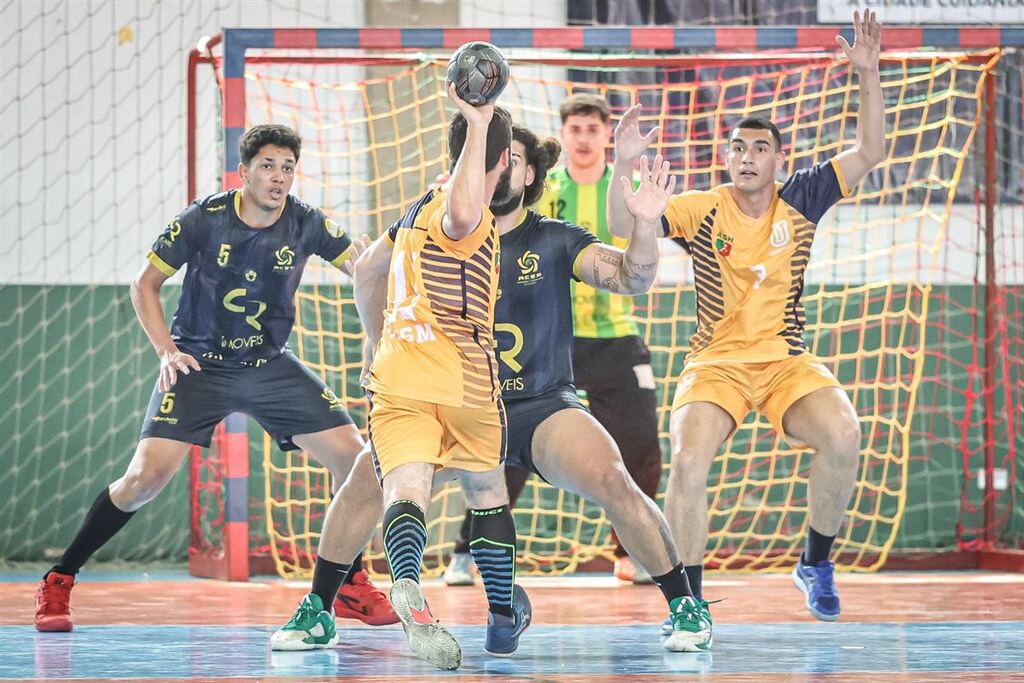 Foto: Gabriel Haesbaert (Minha Foto Em Jogo) - Campeões serão definidos na noite desta terça-feira (10), no Centro Desportivo Municipal (CDM)