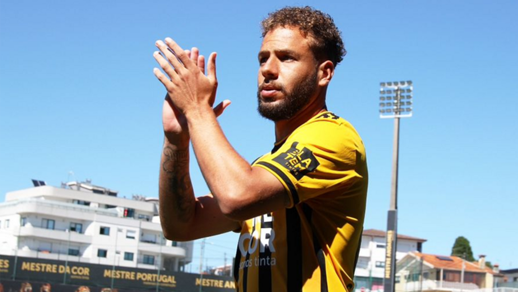 Renato Soares brilha com assistência decisiva e Lusitânia avança na Taça de Portugal