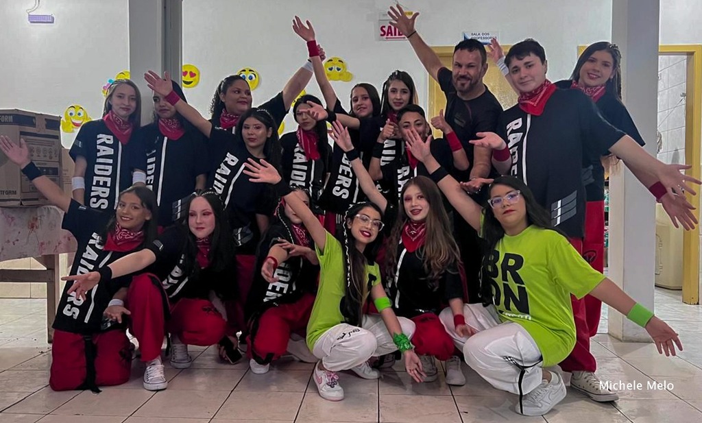  Crianças de street dance do bairro Guarujá conquistam prêmios em etapa mesorregional em Bom Retiro