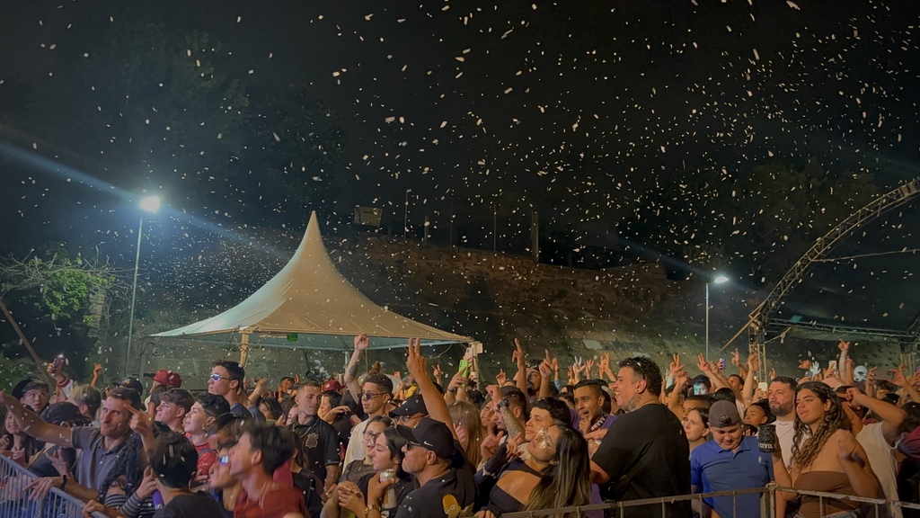 Calourada se despede com recorde de público em noite de sucessos do pagode; confira os detalhes do último dia