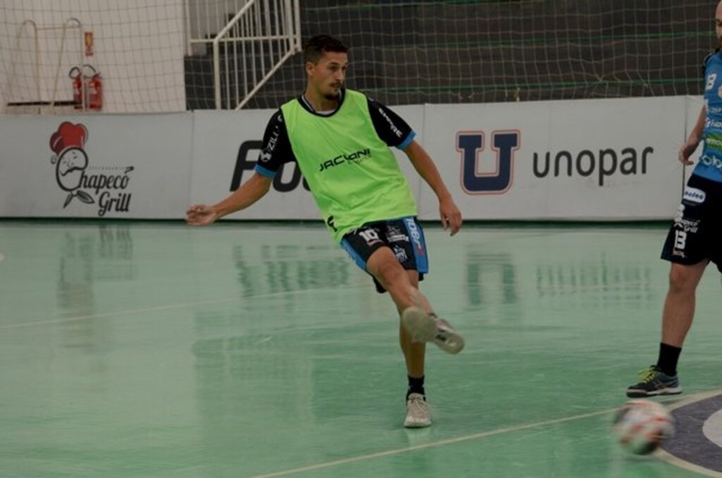 Varejão é Pato Futsal