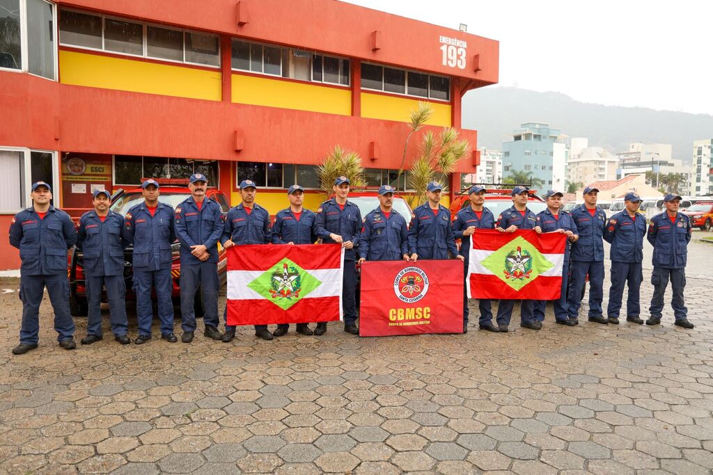 CBMSC recepciona equipe e apresenta balanço da primeira etapa da operação