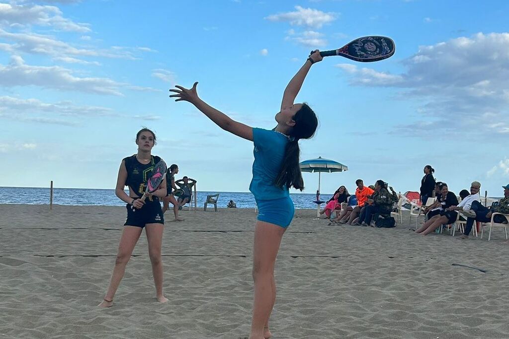 título imagem Atleta de Santa Maria traz premiações do Mundial de Beach Tennis