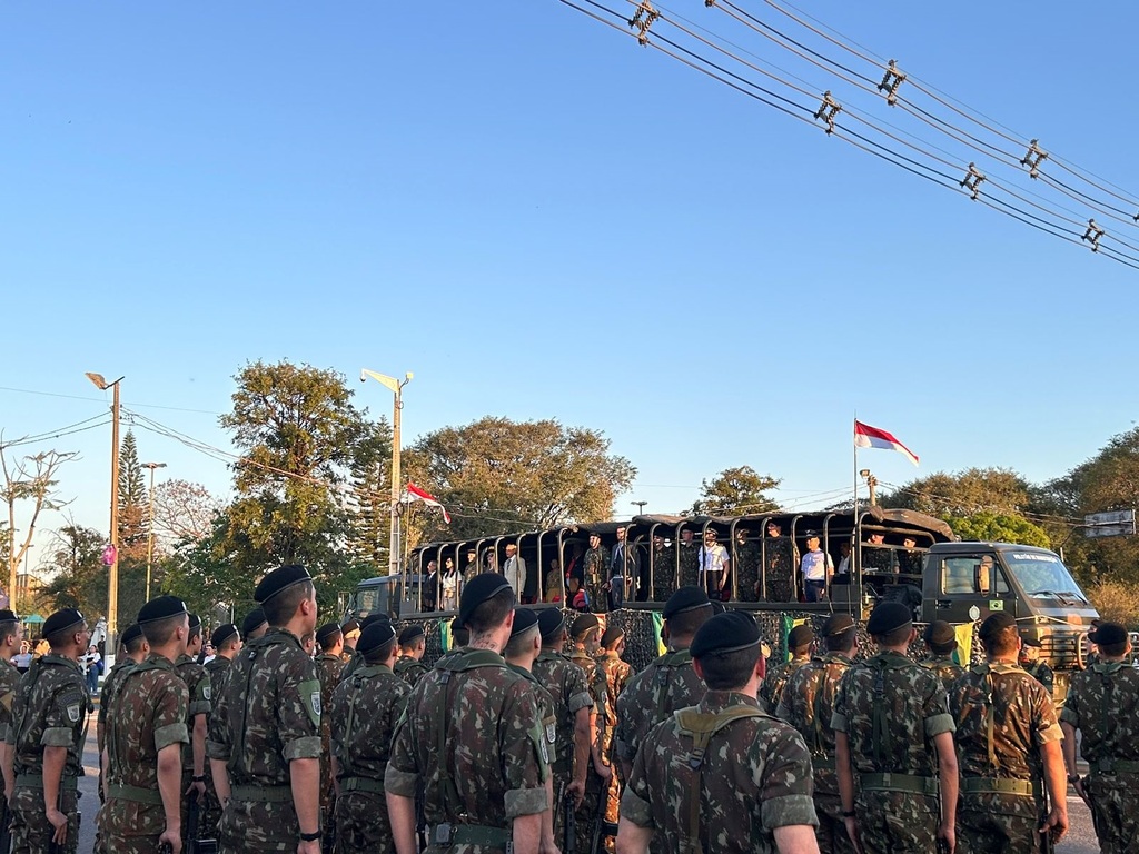 Formatura marca os 159 anos da Retomada de Uruguaiana