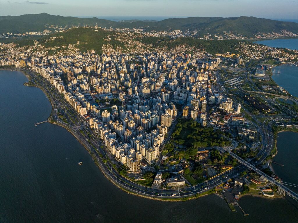 Estado mais seguro do Brasil: Santa Catarina e a capital Florianópolis lideram ranking com os melhores índices de segurança do País