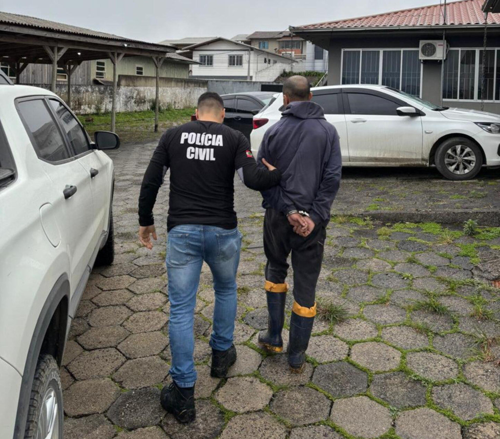 Preso homem condenado por tráfico de drogas, em Bom Retiro