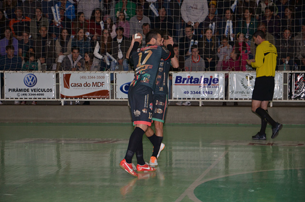 Futsal São Lourenço perde em casa