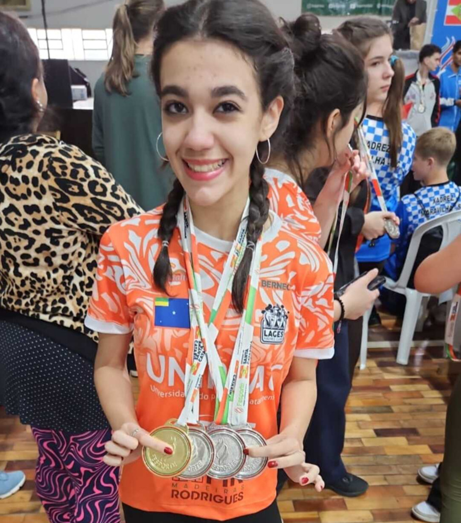 Lages brilha na OLESC 2024 com conquista histórica de troféus e medalhas