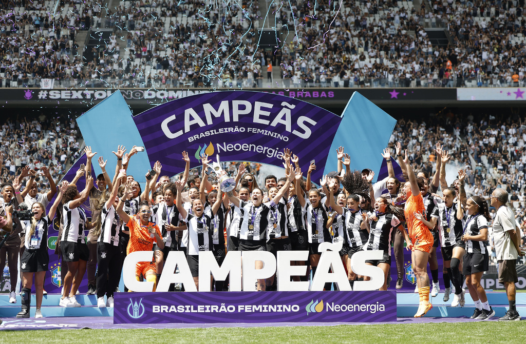 Corinthians vence o São Paulo duas vezes e conquista o Brasileirão Feminino pela sexta vez