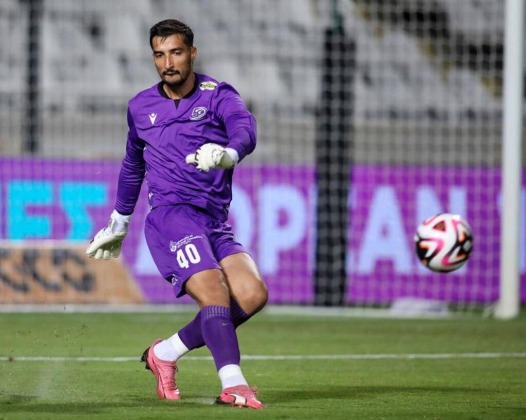 Foto: Ethnikos Achnas (Divulgação) - Natural de São Pedro do Sul, atleta começou no Novo Horizonte e atualmente defende o Ethnikos Achnas, do Chipre.