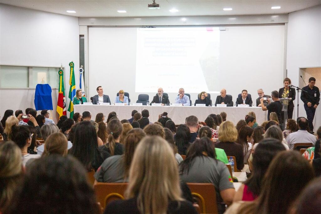 título imagem Centro de Referência ao Atendimento Infanto-Juvenil é inaugurado em hospital de Santa Maria