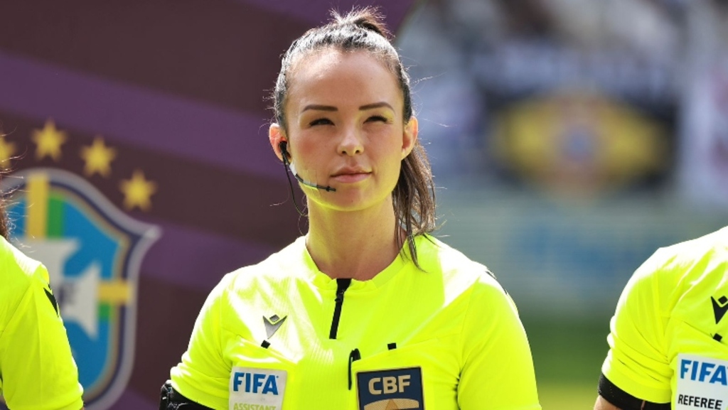 Maíra Mastella irá representar a arbitragem brasileira em competição da Fifa pela primeira vez