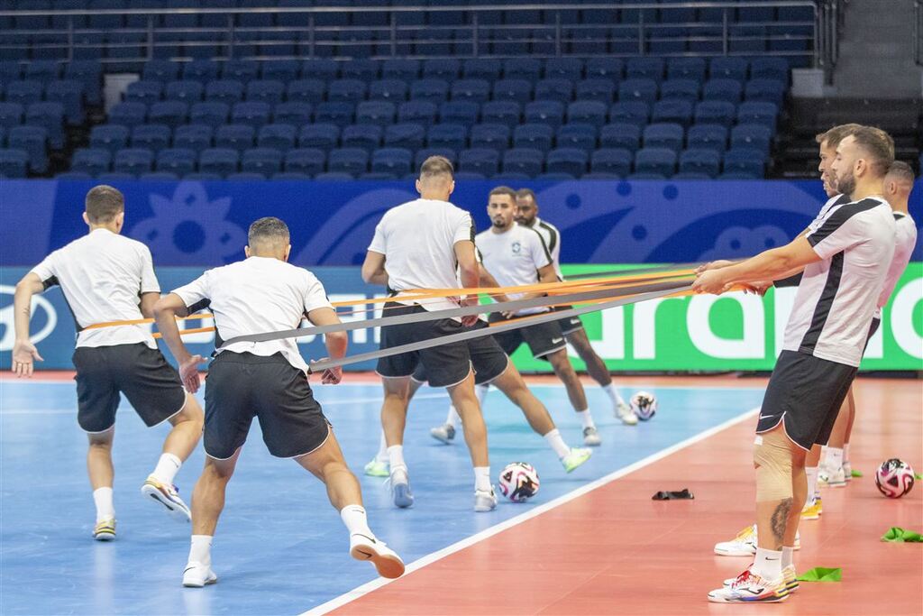 Brasil encara a Ucrânia pela semifinal da Copa do Mundo de Futsal