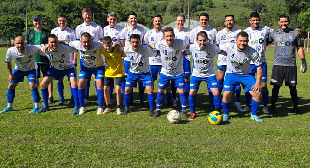 Master Capinzal vence mais uma partida no Estádio da Baixada Rubra