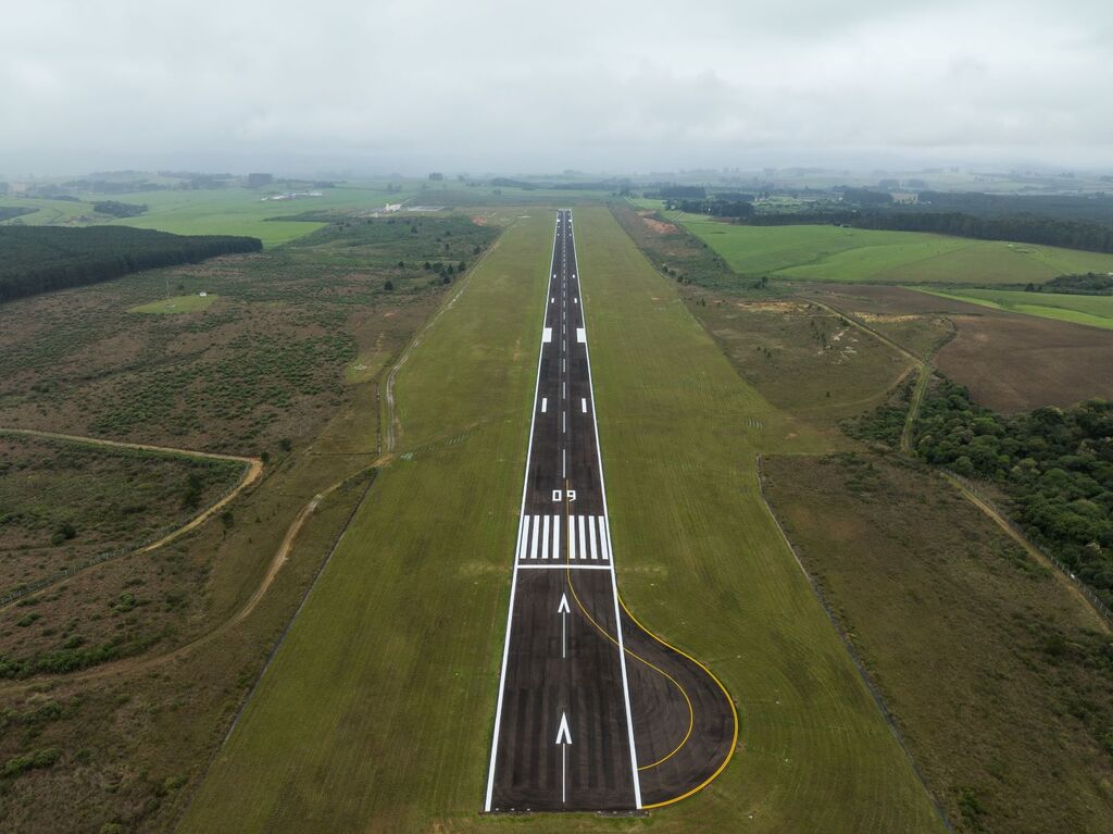 Governador inaugura sinalização do Aeroporto da Serra Catarinense