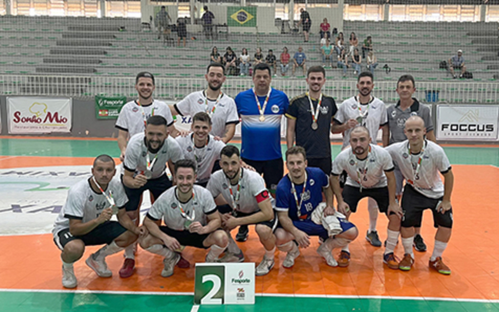 Futsal de Seara garante vagas