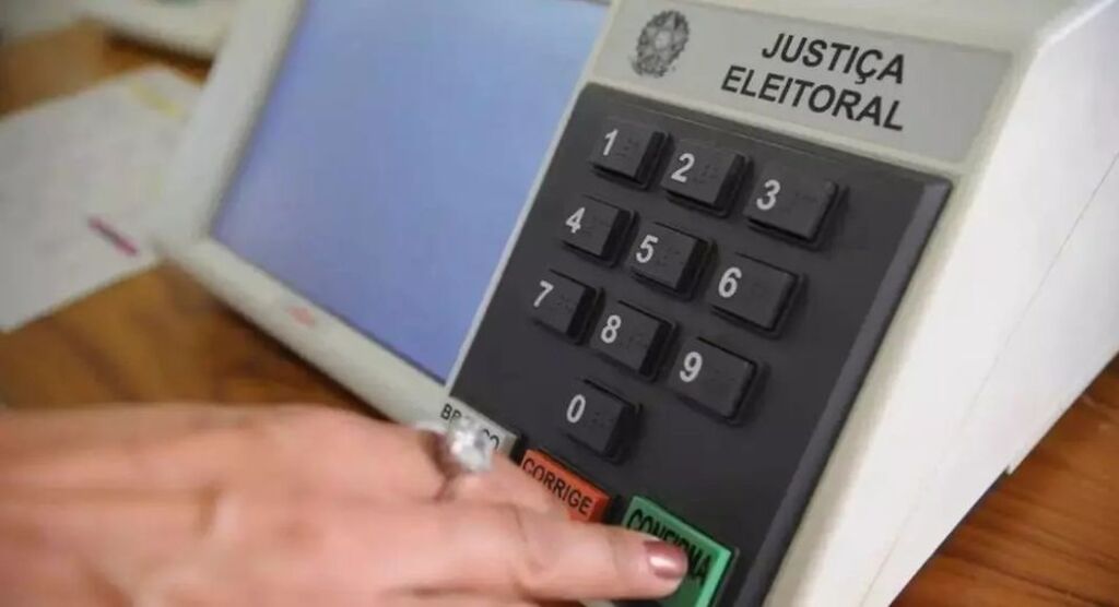 Conheça os prefeitos eleitos em Gaspar, Timbó, Indaial e Pomerode.