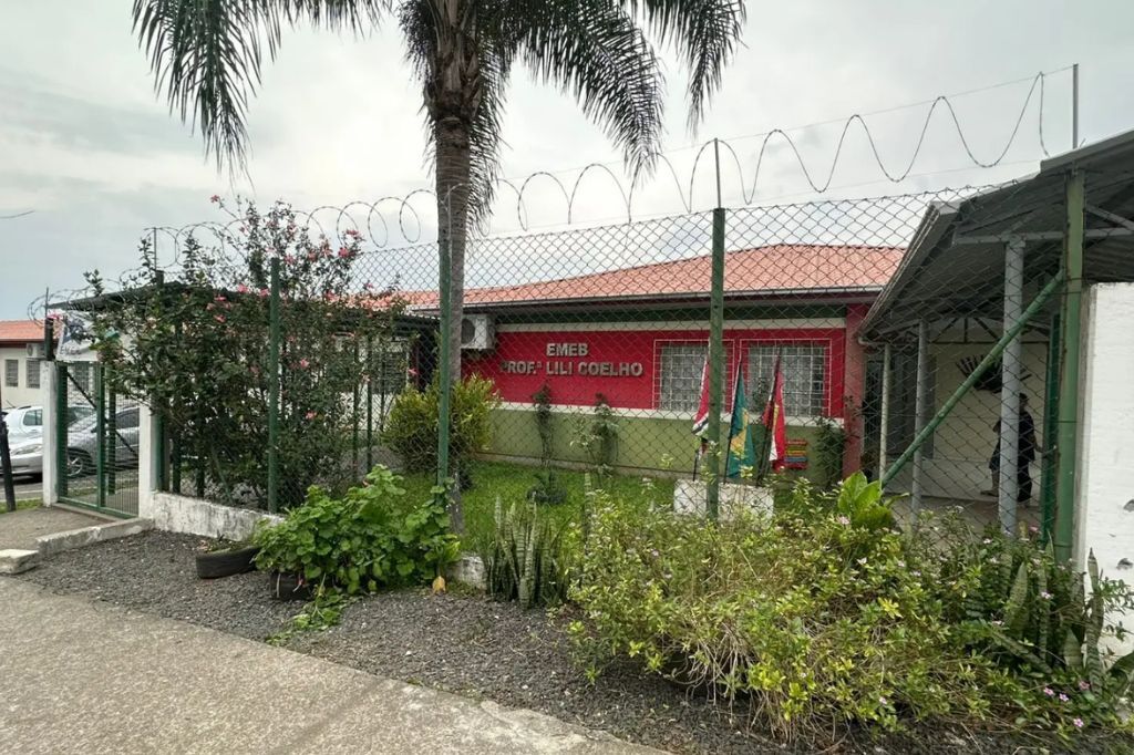 Estagiária é indiciada por tortura após agredir aluno em escola de Criciúma