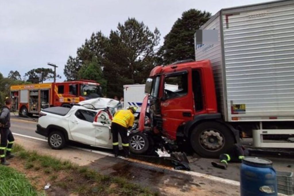 Carro de Imbituba se envolve em acidente com morte no Norte de SC