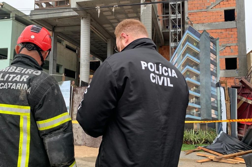 Atualização: morre terceira vítima após queda de elevador em obra em Imbituba