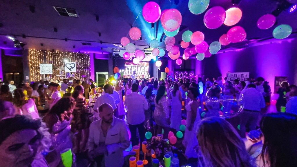 Pré-Réveillon Persona 2025: Montelago Eventos será palco de festa exclusiva com open bar e 10 ilhas gastronômicas