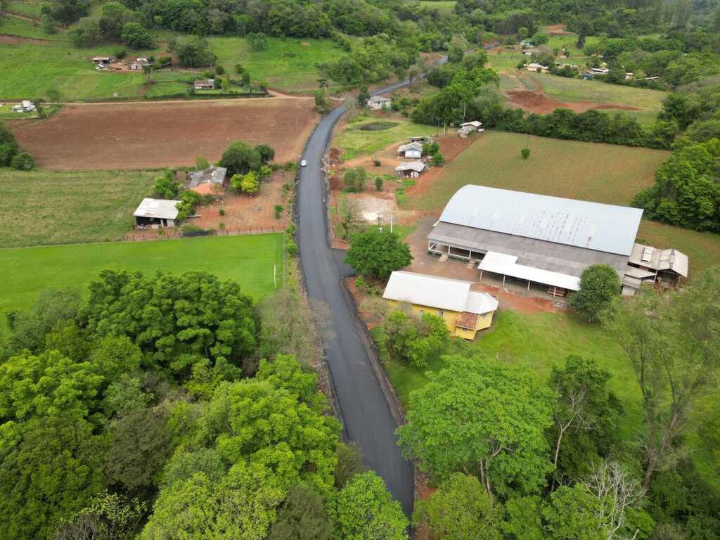 Foto: Divulgação/ Município de Serra Alta - Município conclui primeira etapa do asfaltamento na Linha Nova Ibiaçá