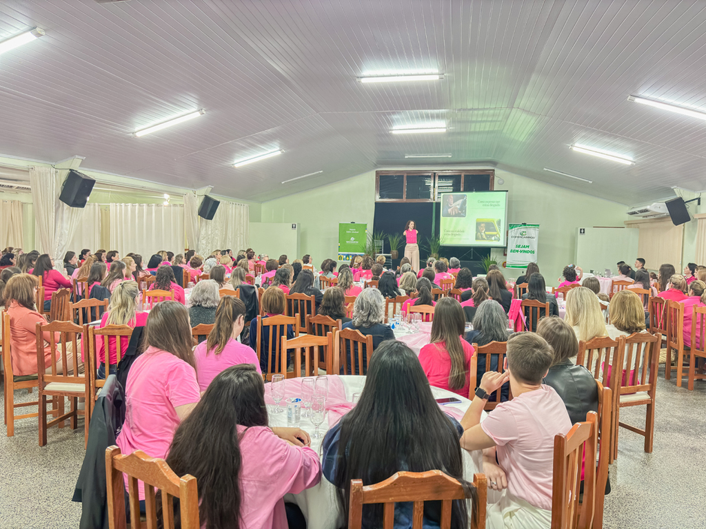 Copercampos realiza a Noite Cor de Rosa