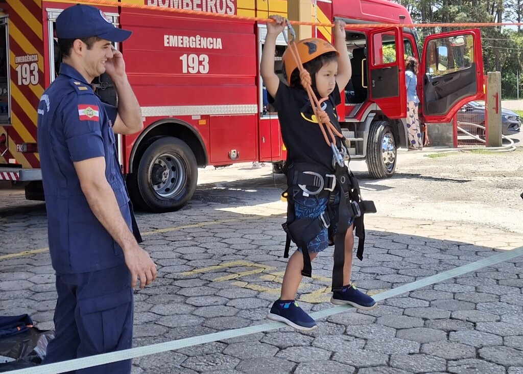 Mais de 50 mil crianças participam do Quartel de Portas Abertas do CBMSC neste final de semana