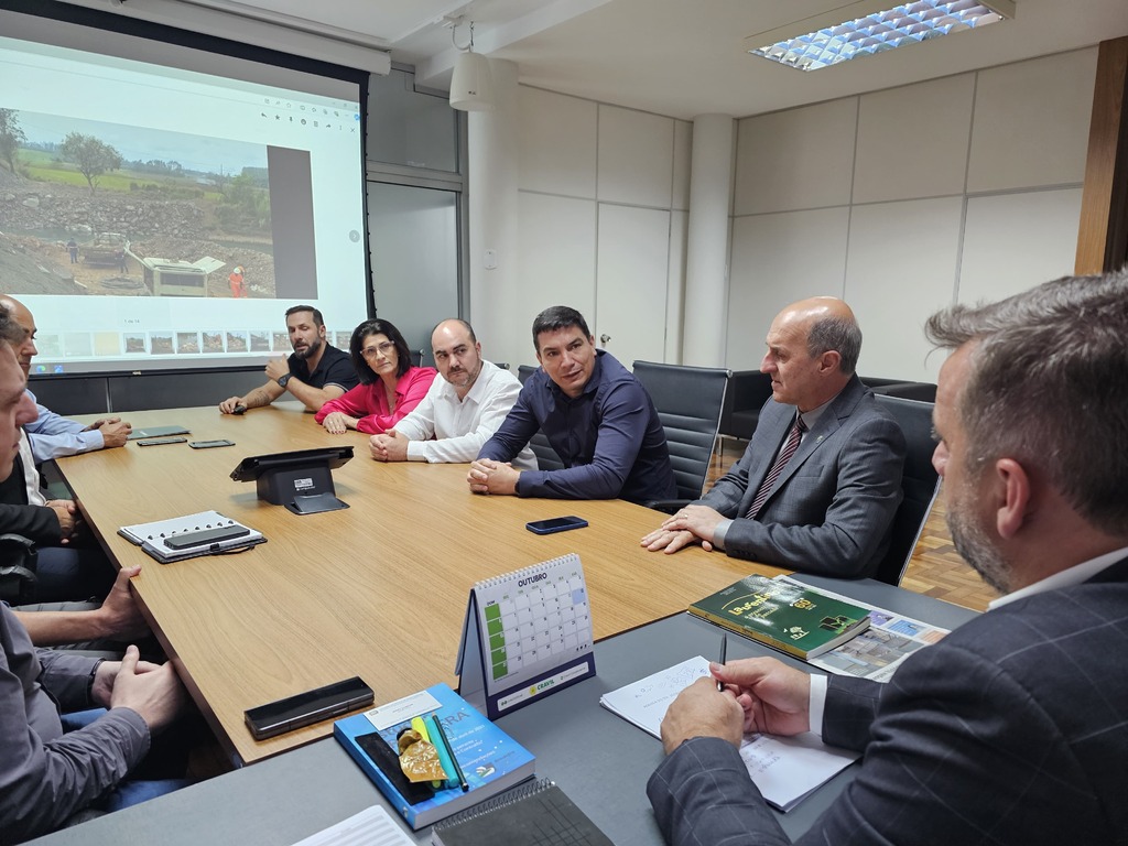 LIDERANÇAS COBRAM URGÊNCIA NA CONCLUSÃO DAS OBRAS DA PONTE DO RIO CANOAS, EM PRAIA GRANDE