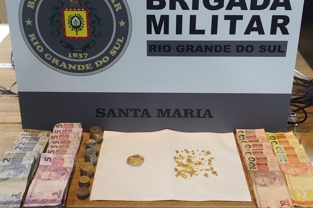 título imagem Homem é preso com drogas e dinheiro no Bairro Salgado Filho em Santa Maria