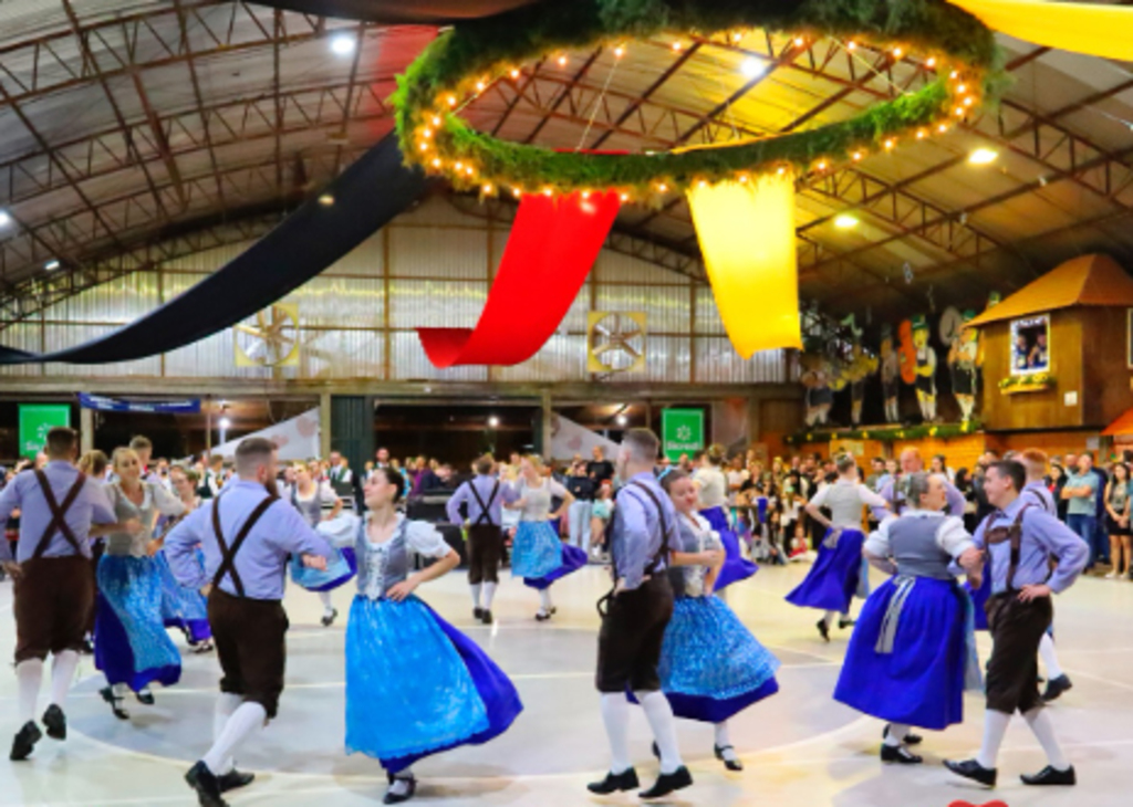 Programação da Oktoberfest em Santa Terezinha inicia neste domingo