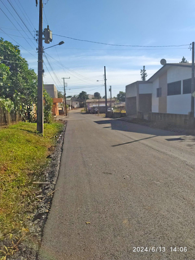 Prefeitura de Zortéa realiza pavimentação asfáltica de parte da Rua Amantina Antunes de Moraes , garantindo melhor mobilidade urbana para moradores