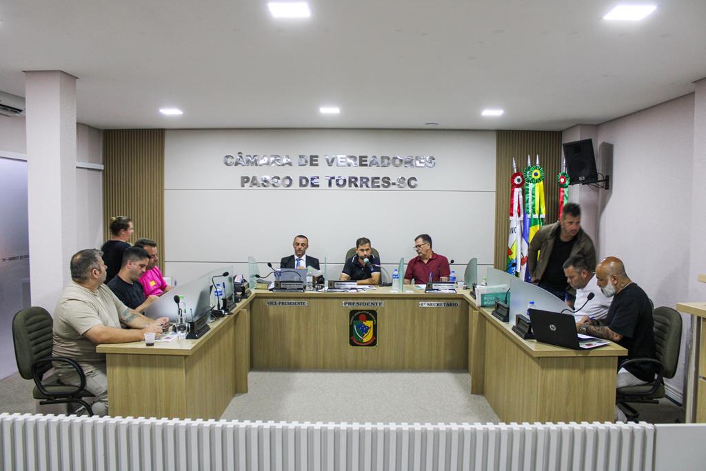VEREADORES SOLICITAM À CASAN QUE RECUPERE  AS RUAS ESBURACADAS PARA O INÍCIO DO VERANEIO EM PASSO DE TORRES