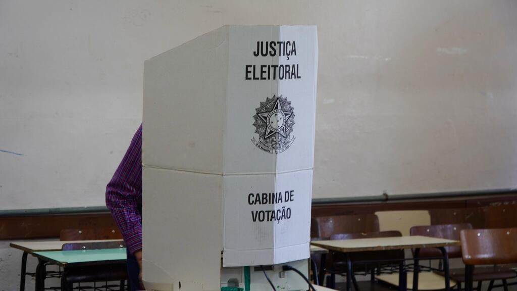 Santa Maria tem primeiras horas de votação tranquilas e sem ocorrências; duas urnas foram trocadas