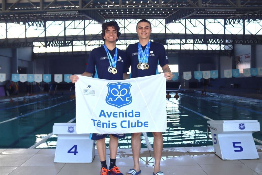 Nadadores do ATC conquistam medalhas no Campeonato Estadual de Verão