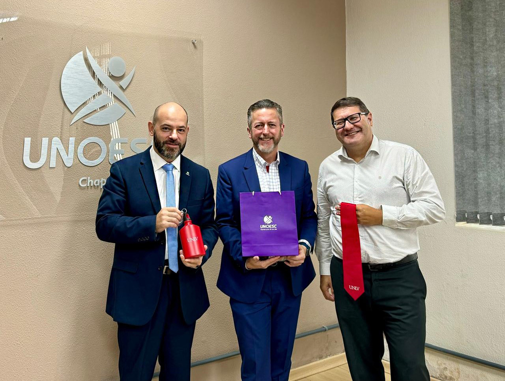 Unoesc firma convênio com a UNLV de Las Vegas