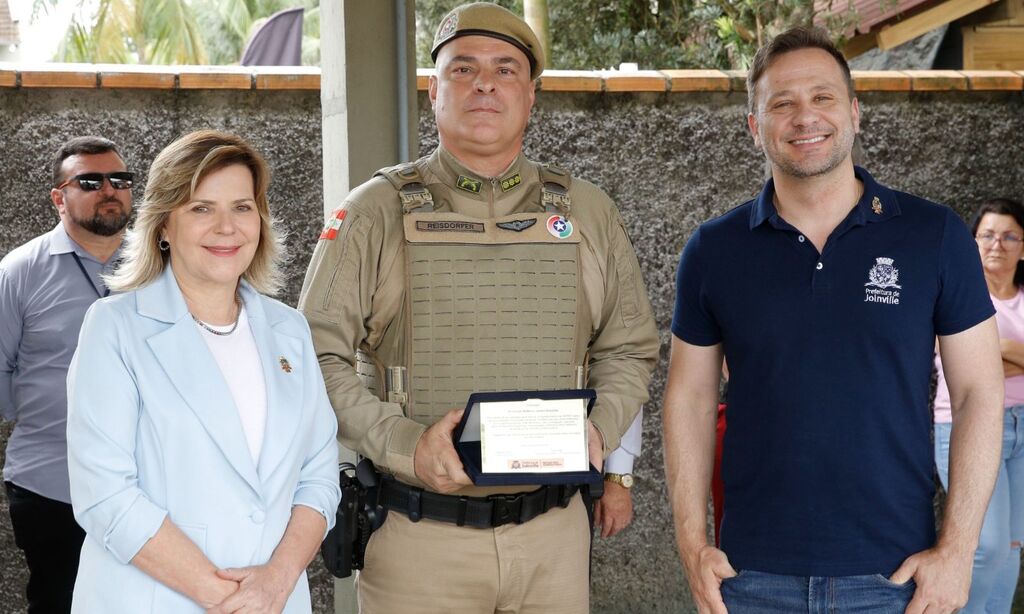 Coronel é homenageado em cerimônia ao se despedir do comando da 5ª RPM