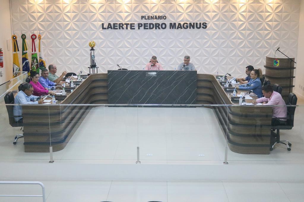 SECRETÁRIO DE ESPORTES FALA NA CÂMARA DE SÃO JOÃO DO SUL SOBRE A CONQUISTA DA COPA AMESC DE FUTEBOL
