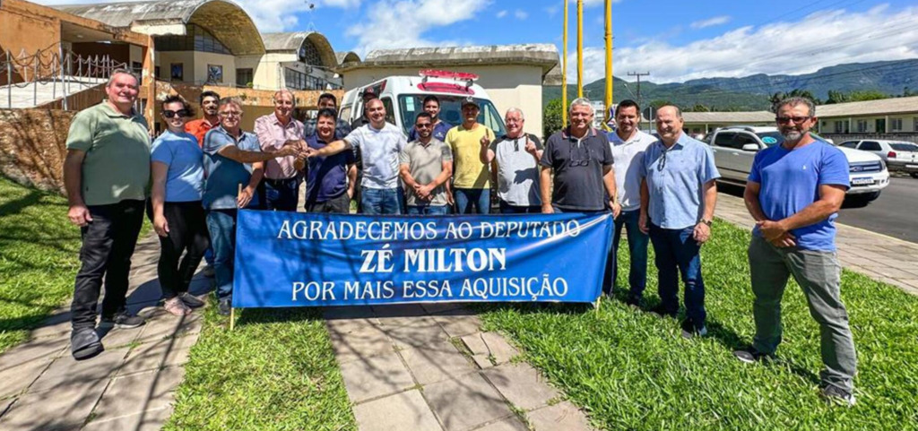 DEPUTADO ZÉ MILTON FAZ ENTREGA OFICIAL DE AMBULÂNCIA PARA REFORÇO DA SAÚDE DE PRAIA GRANDE