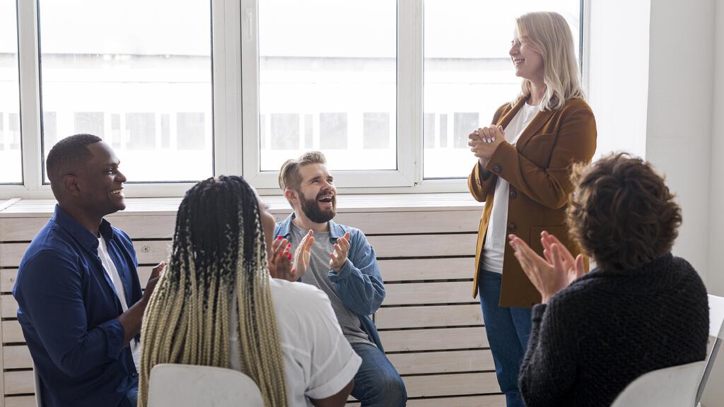 Sine promove roda de conversa sobre prevenção de golpes