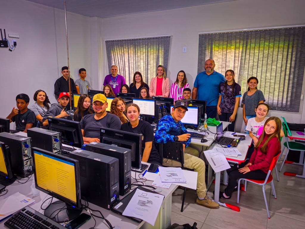 Tecnologia para Todos: Prefeitura de Palmeira lança Curso de Informática Gratuito para Adolescentes